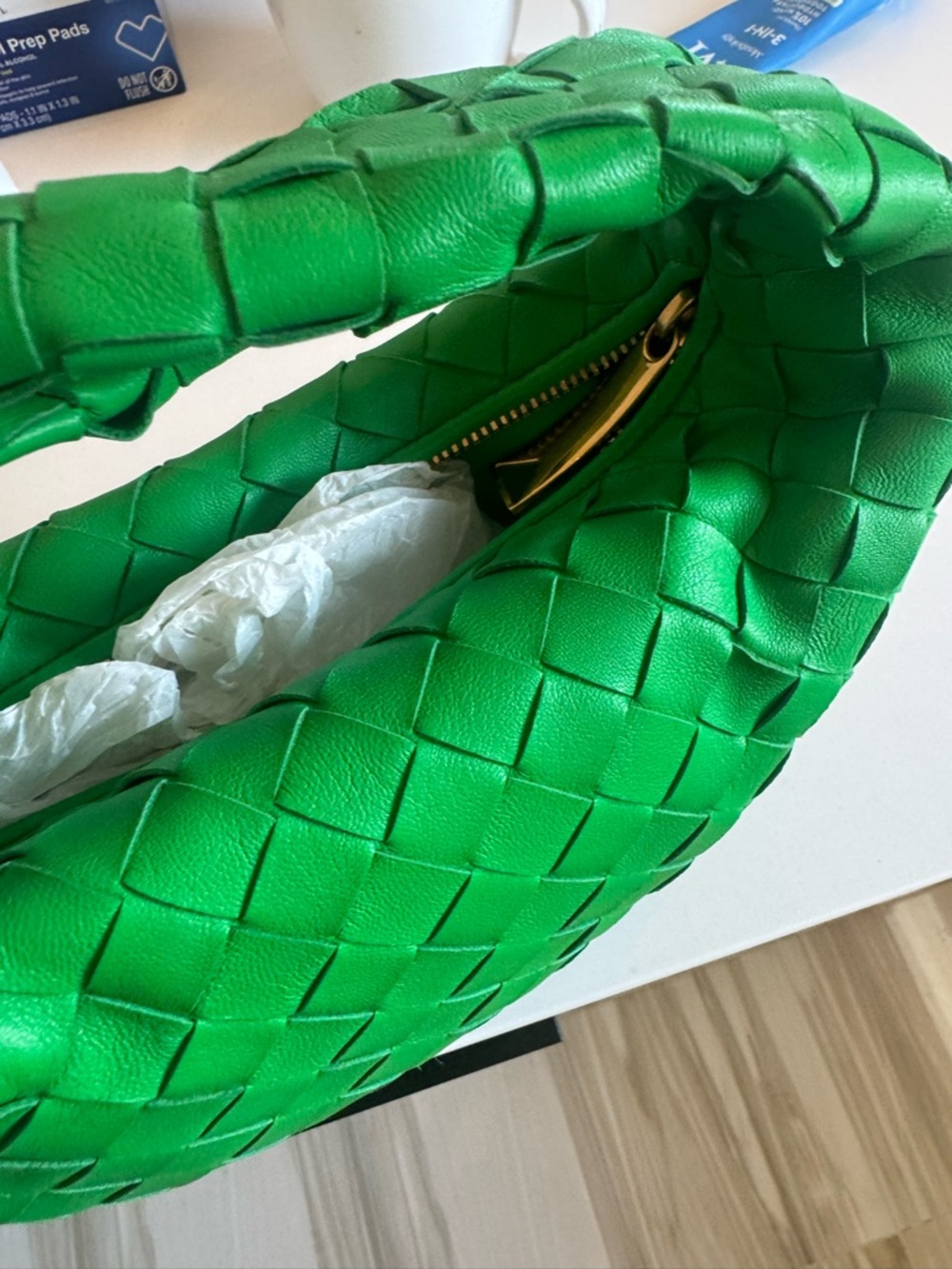 Bottega Veneta Green Jodie Intrecciato Knot Pouch perfect condition - Picture 8 of 8